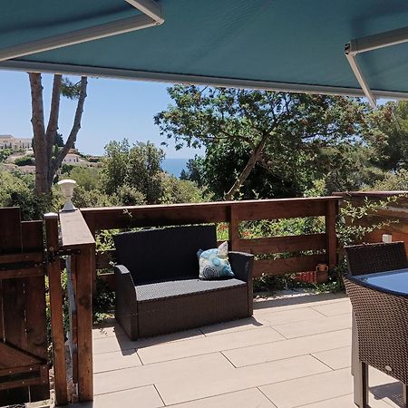 Petite Maison Au Calme - Piscine En Copropriete, Terrasse, Mer, Clim Vallauris Eksteriør billede
